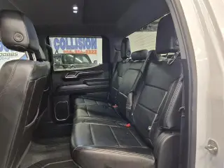 Chevrolet Silverado 1500 2023 4x4 LT 4dr Crew Cab 5.8 ft. SB w/1LT