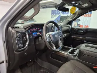 Chevrolet Silverado 1500 2019 4x4 LT Trail Boss 4p Crew Cab 5.8 ft. SB