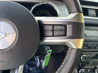 Ford Mustang 2014 V6 Premium 2dr Convertible