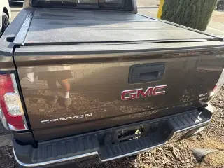 GMC Canyon 2016 4x4 SLT 4dr Crew Cab 5 ft. SB