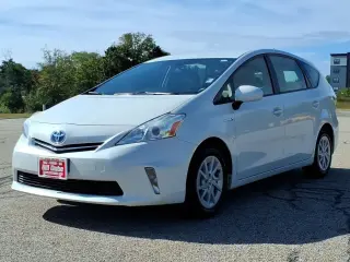 Toyota Prius v 2013 Two 4dr Wagon