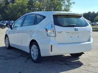 Toyota Prius v 2013 Two 4dr Wagon