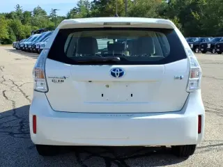 Toyota Prius v 2013 Two 4dr Wagon