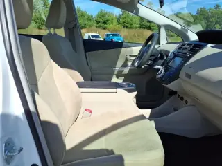 Toyota Prius v 2013 Two 4dr Wagon