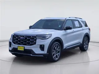 Ford Explorer 2025 Platinum SUV de 4 puertas