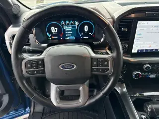 Ford F-150 2022 4x4 Lariat 4dr SuperCrew 5.5 ft. SB