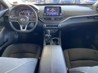 Nissan Altima 2024 2.5 SV 4dr Sedán