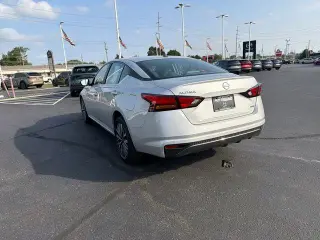 Nissan Altima 2026 AWD 2.5 SV 4dr Sed n