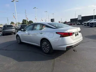 Nissan Altima 2026 AWD 2.5 SV 4dr Sed n
