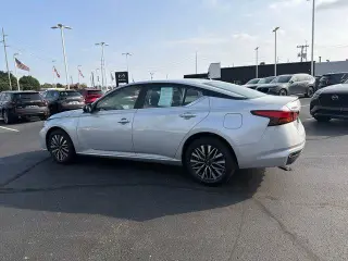 Nissan Altima 2026 AWD 2.5 SV 4dr Sed n
