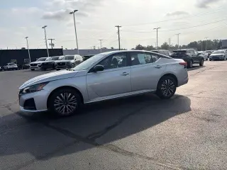 Nissan Altima 2026 AWD 2.5 SV 4dr Sed n