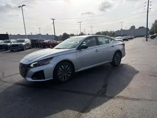 Nissan Altima 2026 AWD 2.5 SV 4dr Sed n