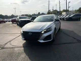 Nissan Altima 2026 AWD 2.5 SV 4dr Sed n