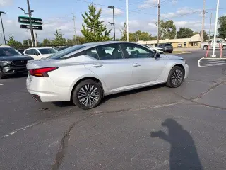 Nissan Altima 2026 AWD 2.5 SV 4dr Sed n