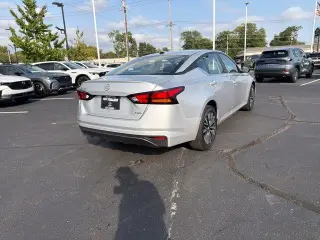 Nissan Altima 2026 AWD 2.5 SV 4dr Sed n