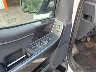 Ford F-150 2023 4x4 XLT 4p SuperCrew 6.5 ft. SB