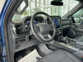 Ford F-150 2023 4x2 XLT 4p SuperCrew 5.5 ft. CB