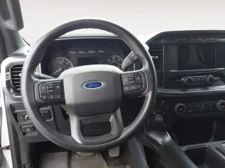 Ford F-150 2021 4x4 XL 4dr SuperCrew 5.5 ft. SB