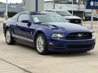 Ford Mustang 2013 V6 Premium 2dr Fastback