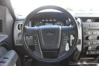 Ford F-150 2012 4x4 XLT 5p SuperCrew Estilo Side 5.5 ft. SB