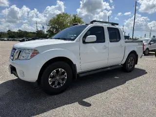 Nissan Frontier 2015 4x4 PRO-4X 4dr Crew Cab 5 ft. SB Pickup 6M