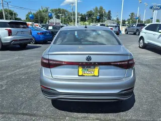 Volkswagen Jetta 2025 Sport 4p Sedán