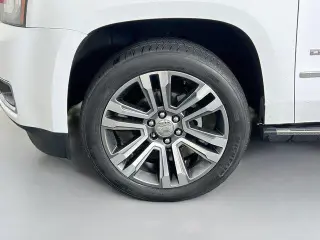 GMC Yukon XL 2019 4x4 Denali 4dr SUV