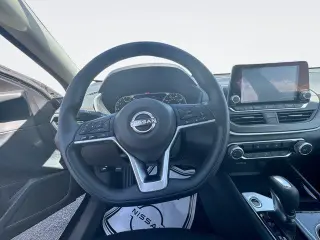 Nissan Altima 2024 2.5 SV 4dr Sedán