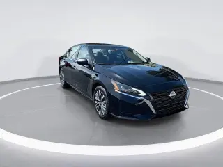 Nissan Altima 2024 2.5 SV 4dr Sedán
