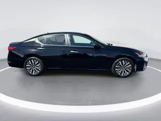 Nissan Altima 2024 2.5 SV 4dr Sedán