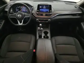 Nissan Altima 2025 2.5 SV 4dr Sedán
