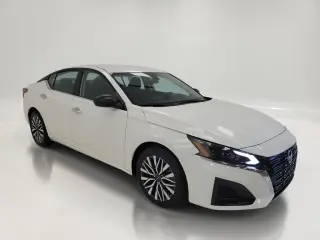 Nissan Altima 2025 2.5 SV 4dr Sedán