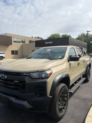 Chevrolet Colorado 2023 4x4 Trail Boss 4dr Crew Cab 5 ft. SB