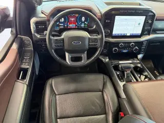 Ford F-150 2023 4x4 Lariat 4dr SuperCrew 6.5 ft. SB