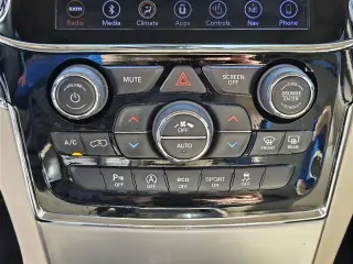 Jeep Grand Cherokee 2019 4x2 Limited 4 puertas SUV