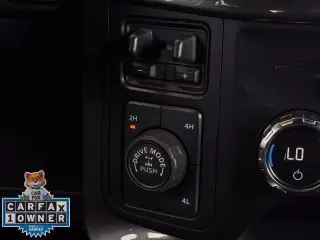 Ford F-150 2021 4x4 XLT SuperCrew de 4 puertas, distancia entre ejes de 5,5 pies