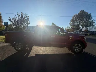 Ford F-150 2023 4x4 Platinum 4dr SuperCrew 6.5 ft. SB
