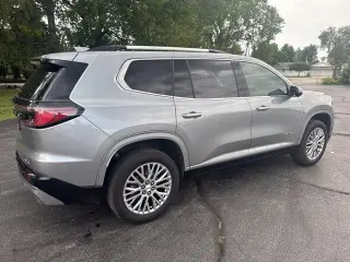GMC Acadia 2025 Denali 4p SUV