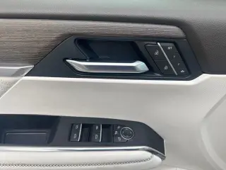 GMC Acadia 2025 Denali 4p SUV
