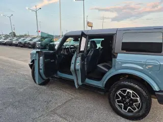 Ford Bronco 2023 4x4 Outer Banks SUV de 4 puertas