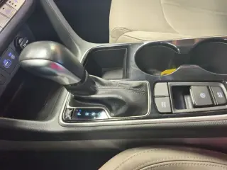 Hyundai SONATA 2018 Limited 4dr Sed n (lanzamiento a mitad del año)