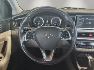 Hyundai SONATA 2018 Limited 4dr Sed n (lanzamiento a mitad del año)