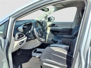 Chrysler Pacifica 2024 Touring L 4dr Mini-Van