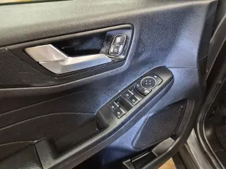 Ford Escape Hybrid 2023 ST-Line 4dr SUV