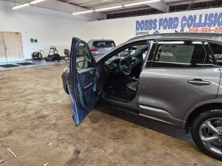 Ford Escape Hybrid 2023 ST-Line 4dr SUV