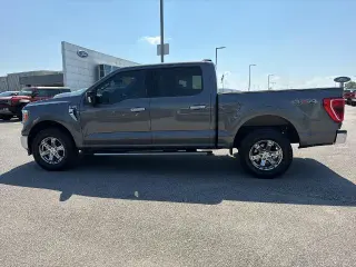 Ford F-150 2023 4x4 XLT 4 puertas SuperCrew carrocería larga de 5,5 pies