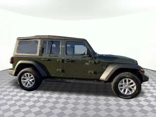 Jeep Wrangler 2023 4x4 Sport 4p SUV