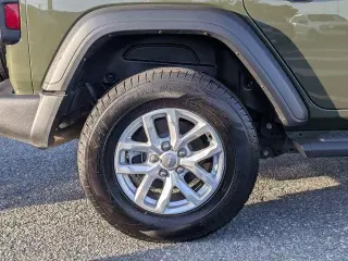 Jeep Wrangler 2023 4x4 Sport 4p SUV