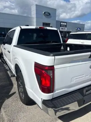 Ford F-150 2025 4x2 XLT 4p SuperCrew 5.5 ft. SB