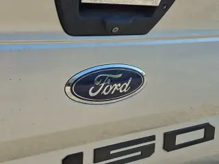 Ford F-150 2018 4x4 XLT 4p SuperCrew 5.5 ft. CB